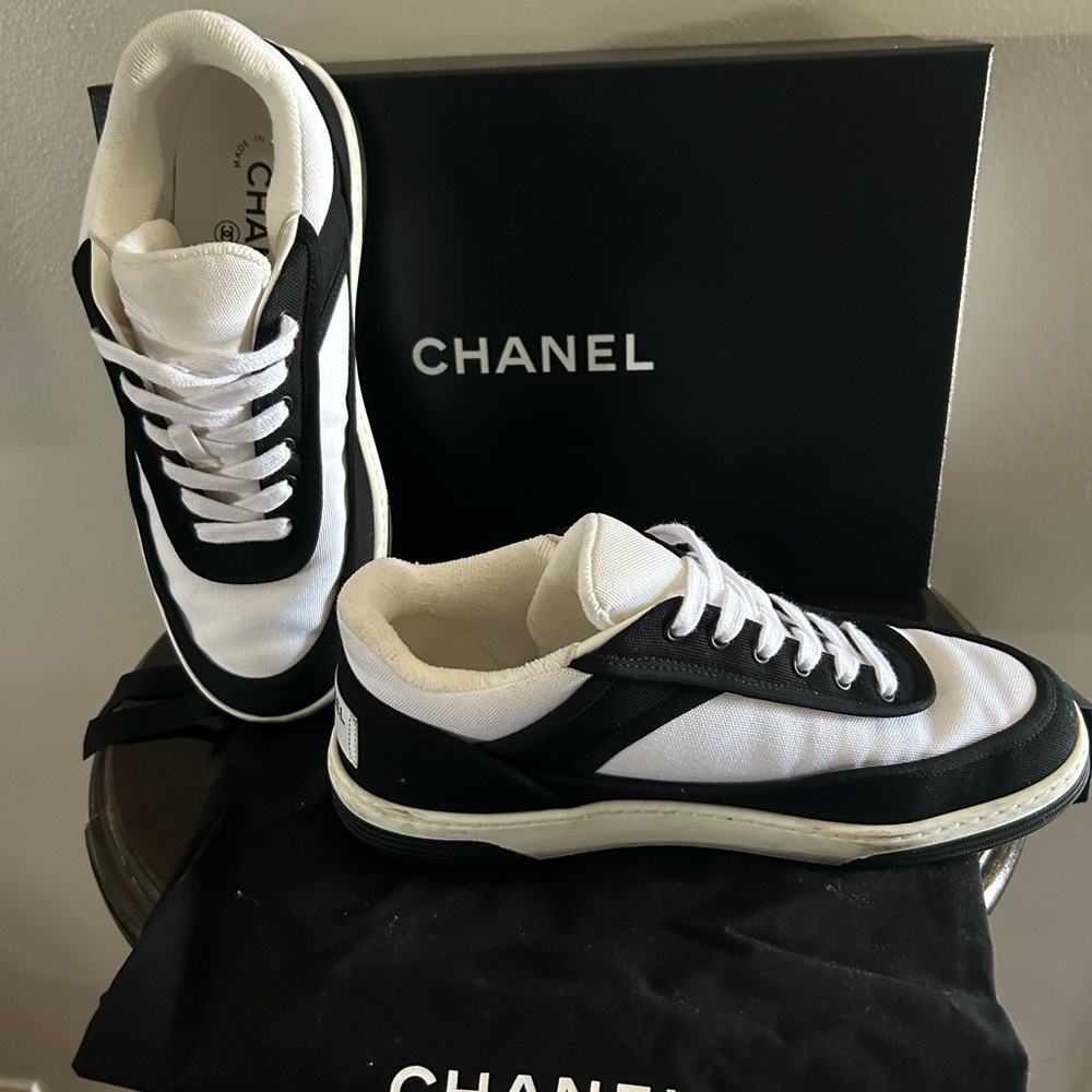 CHANEL Fabric Womens Logo Sneakers
6.5 Black White - Picture 11 of 14